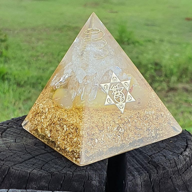 Orgonite Piramidal Riqueza e Prosperidade Pedra Citrino