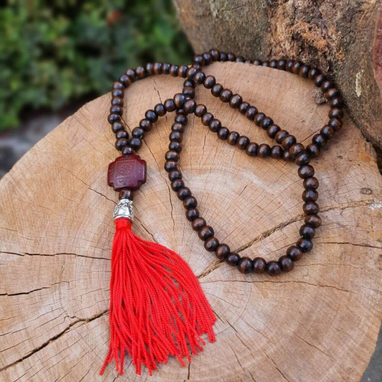 Japamala Budista 108 Contas de Madeira Tassel Vermelho