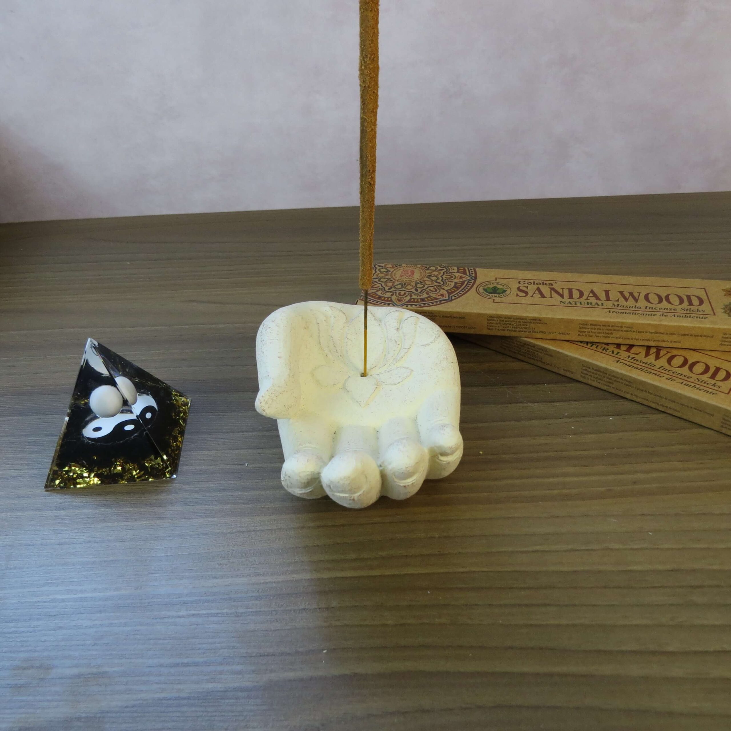 Incensário Mão Flor de Lótus