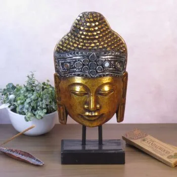 Máscara Dourada Buda Pedestal