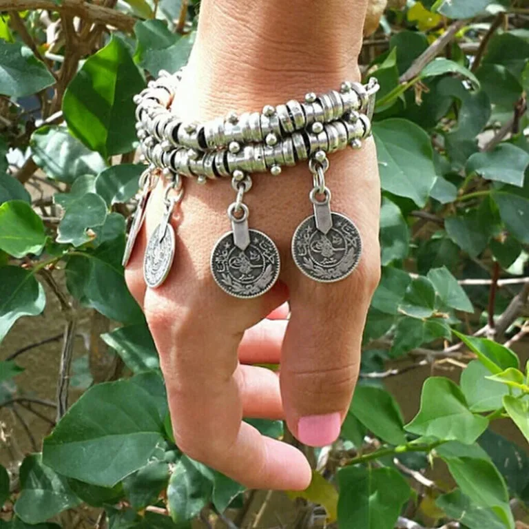 Pulseira e Tornozeleira Prateada - O Toque Final de Charme e Estilo